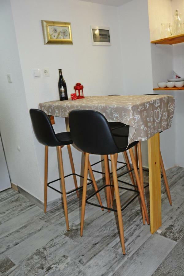 Apartment Tena Senj  Exteriör bild